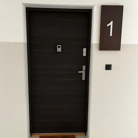 Zlotow-ka Apartment *